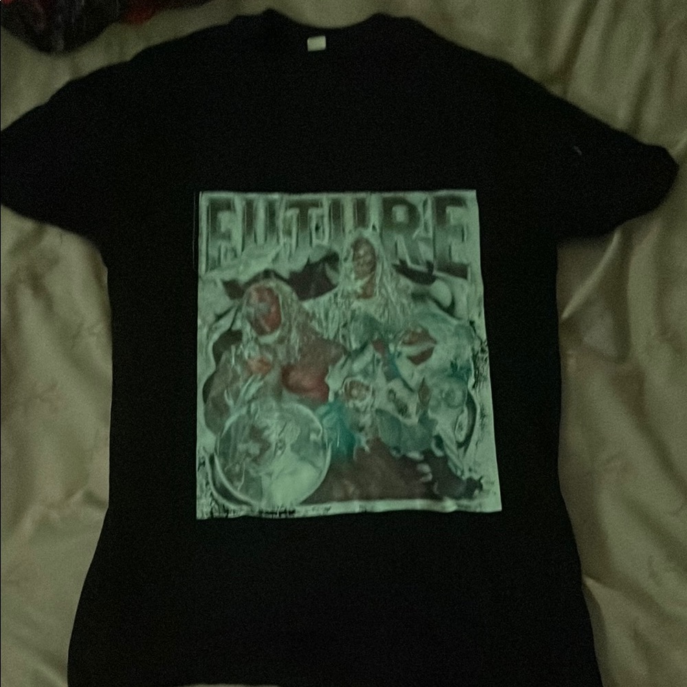 Black Graphic Tee (FUTURE)
